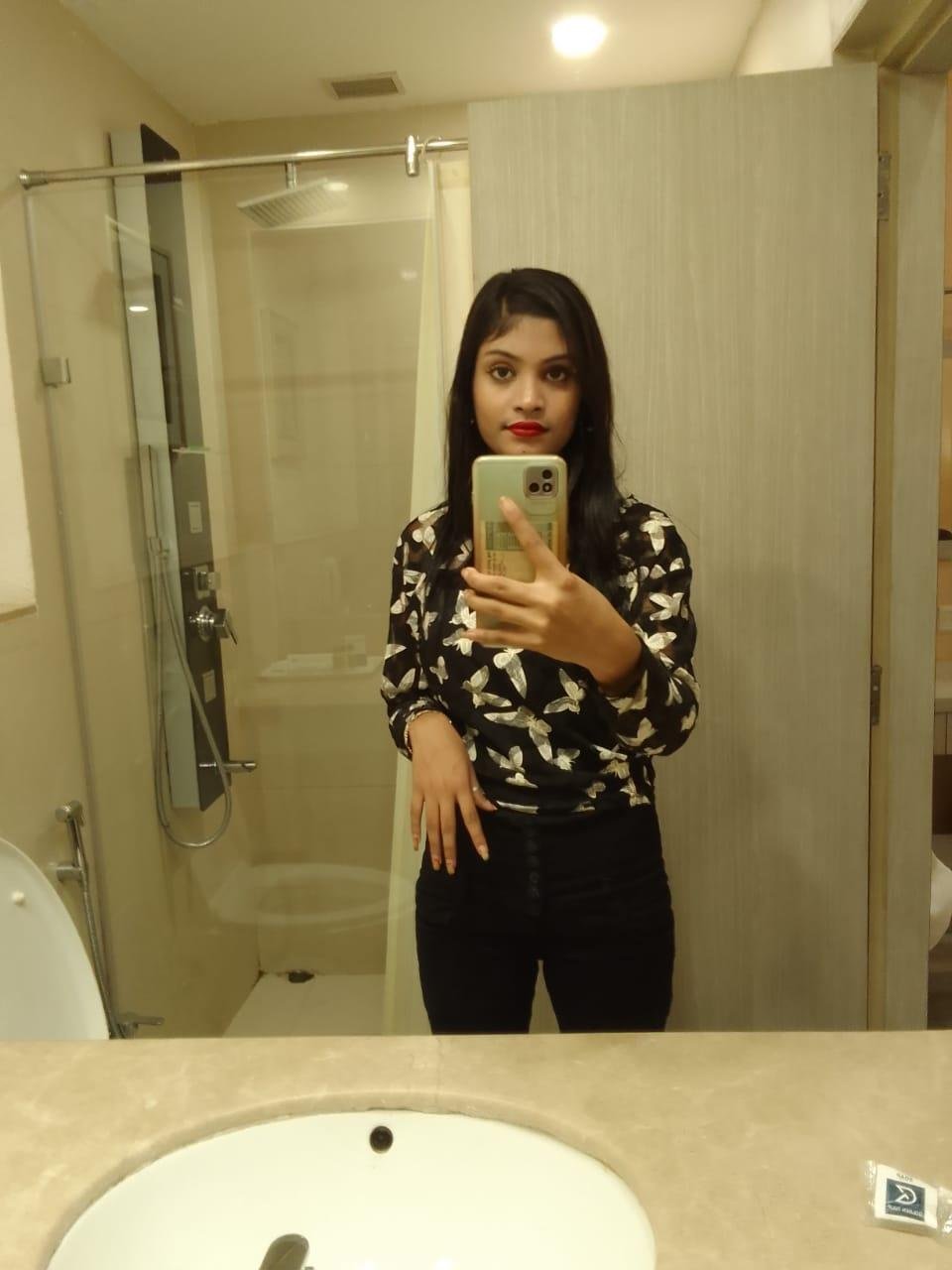  call girl in Azad Pur