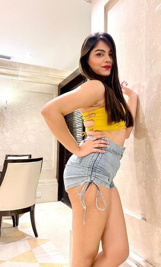 Azad Pur call girl service