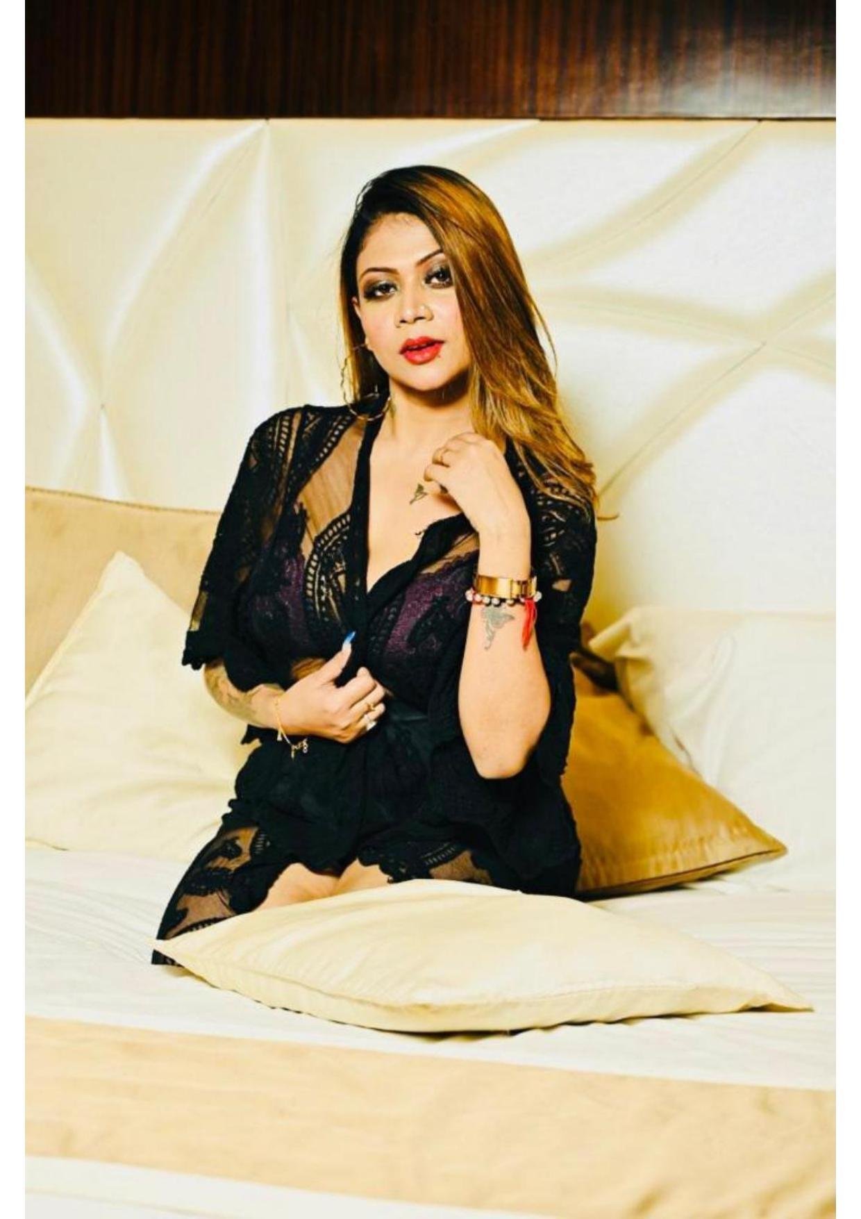  call girls Azad Pur