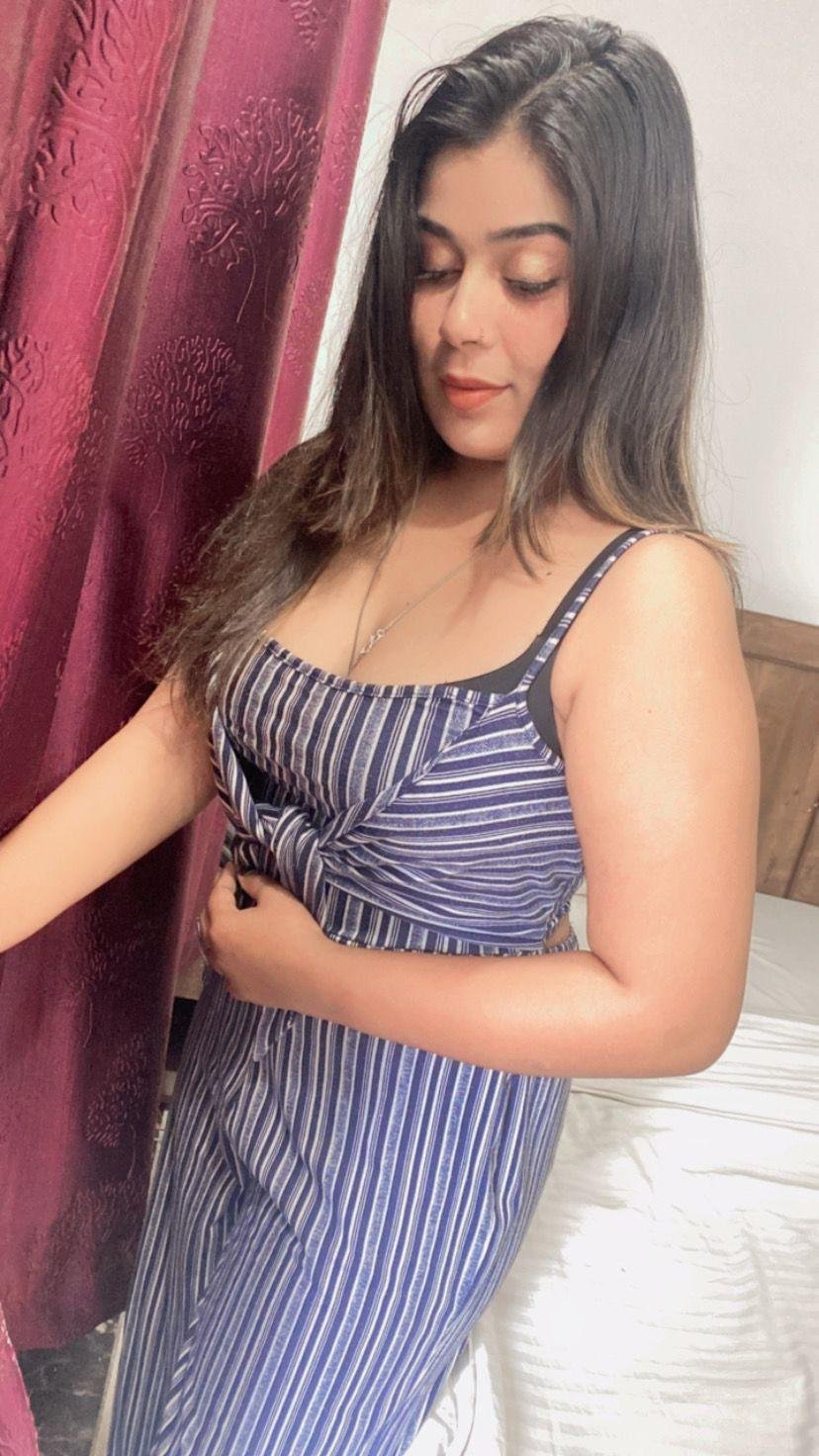  call girls service in Azad Pur